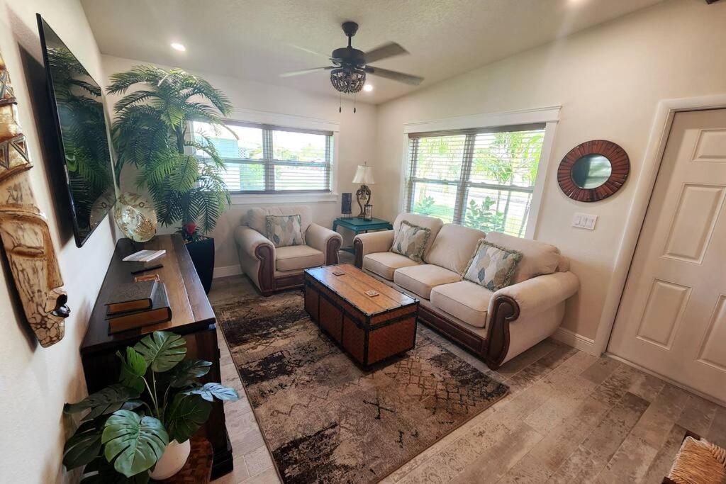Bali Bungalow - Downtown Cocoa Beach Luaran gambar